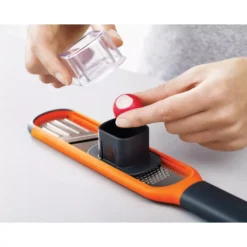 Joseph Joseph Handi-Grate 2-in-1 Minireibe Und -hobel 9 Joseph Joseph Handi-Grate 2-in-1 Minireibe Und -hobel -Camping Zelt Geschaft raffel joseph joseph handi grate 2 in 1 minireibe und hobel raspel hobelreibe 1000 2 19427